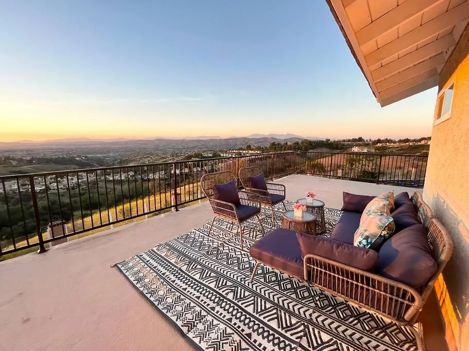 Top Of The World Anaheim View Home