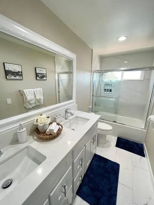 Holiday home Top Of The World Anaheim View Home United States